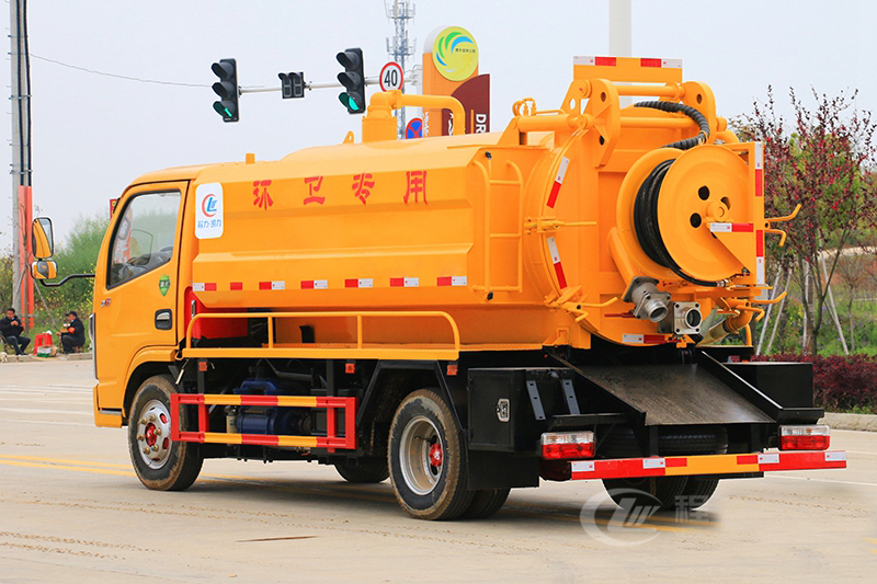 国六东风小多利卡 6方 清洗吸污车