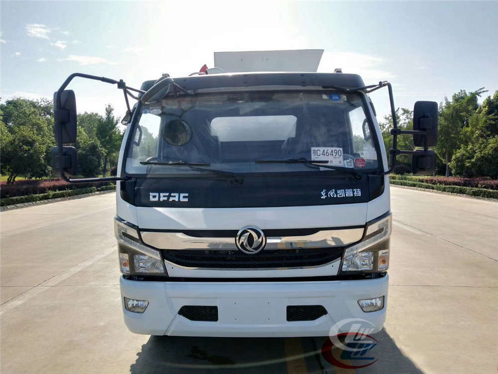 国六7方东风D7 餐厨垃圾车 圆罐