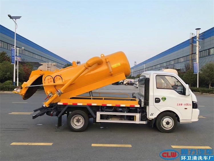 东风途逸2方地库吸污车