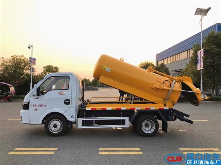 东风途逸2方地库吸污车