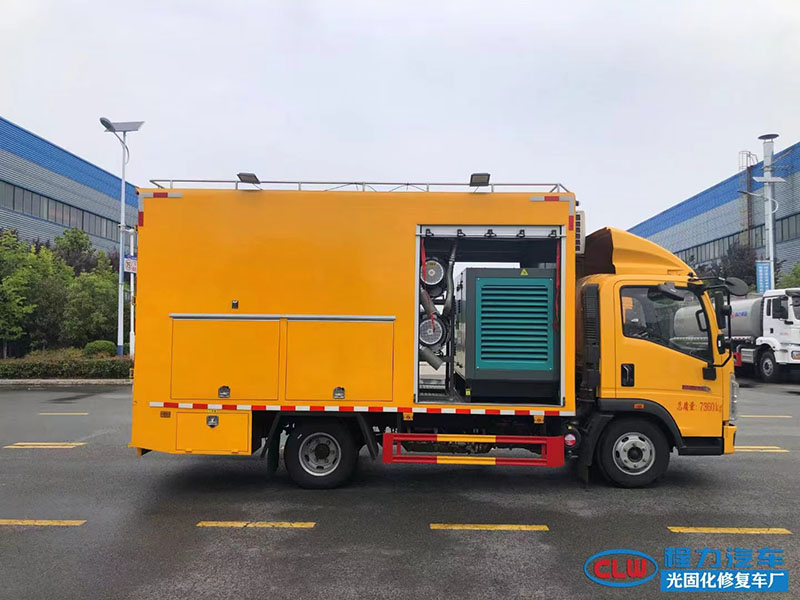 蓝牌光固化管道修复车
